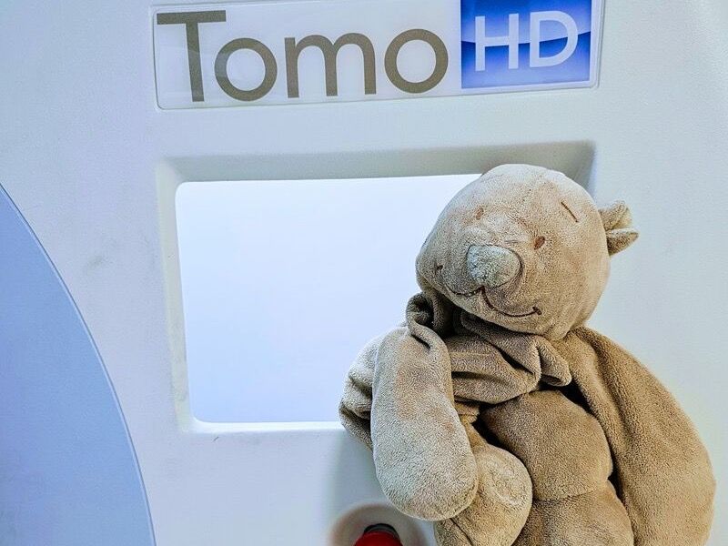 Kuscheltier an der TomoHD, die nach zwölf Jahren Betrieb verabschiedet wurde